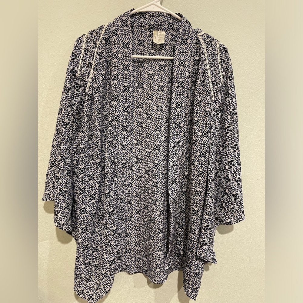 JAPNA navy and white sheer printed Kimono with white cotton trim. Size …